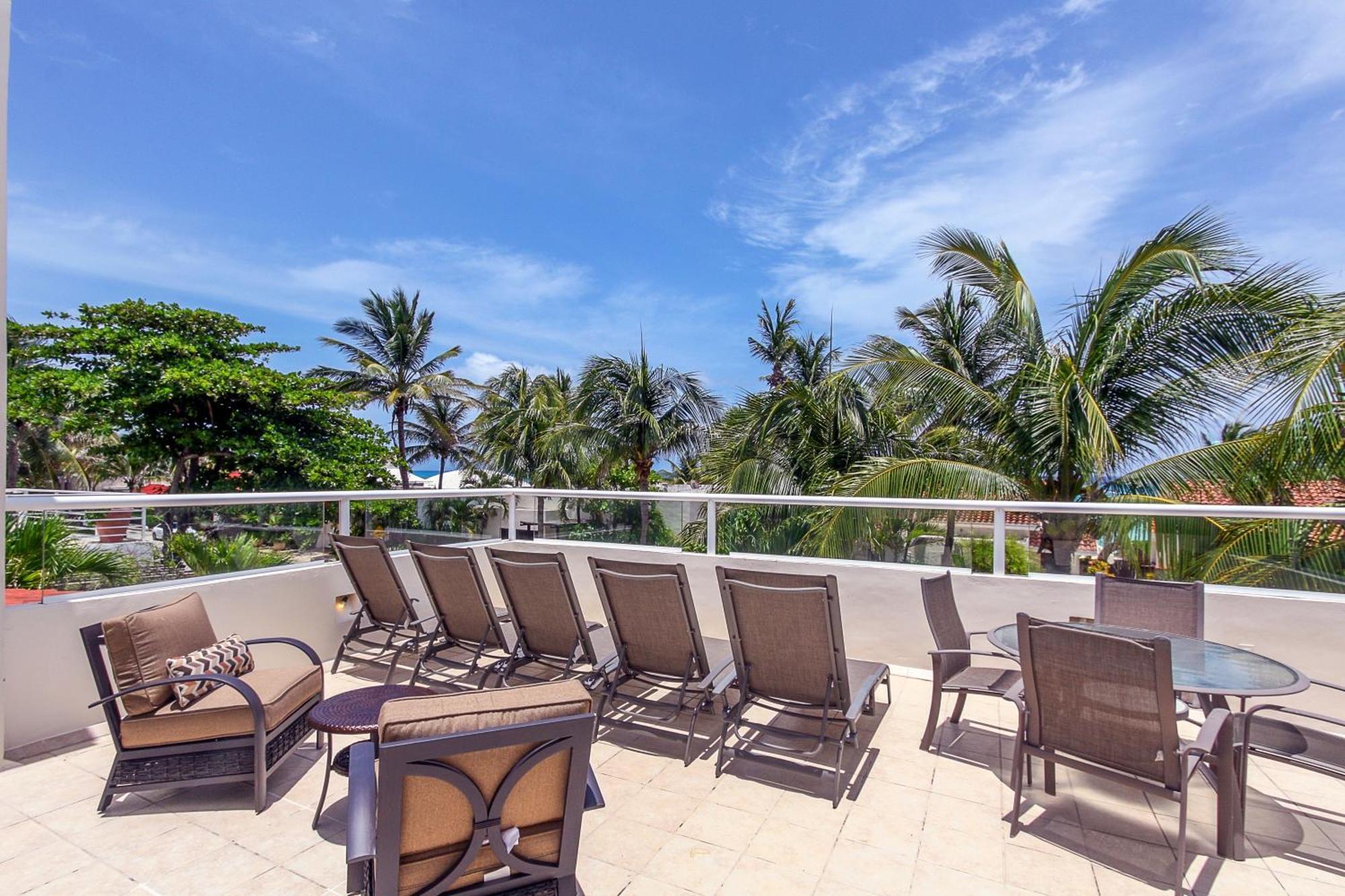 With 4 Bedrooms A Few Steps From The - Playacar - Vista Del Mar * Playa del Carmen
